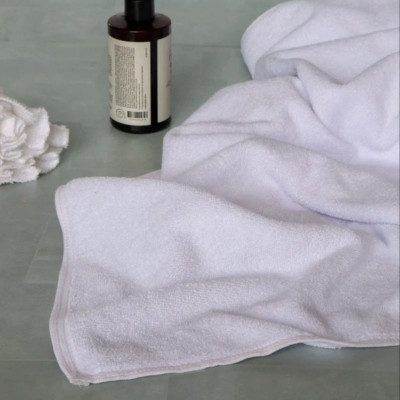 Hotel Body Towel 550 gr. 70 x 140 cm.